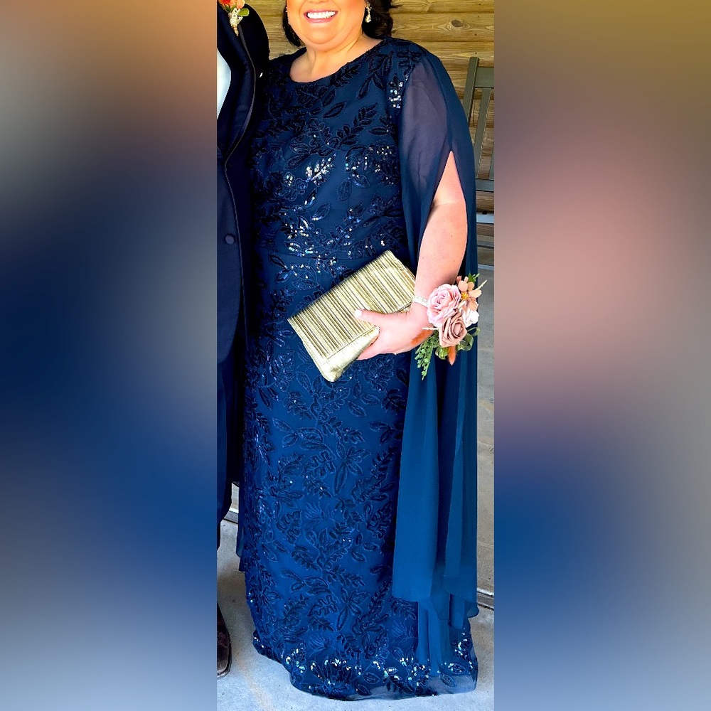 MOB Formal Navy with cape sleeves sz24-26